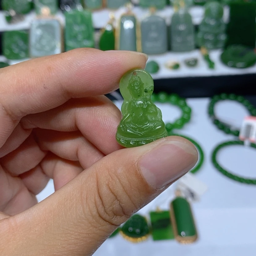 【闪购商品】和田玉（碧玉）未镶嵌颈饰