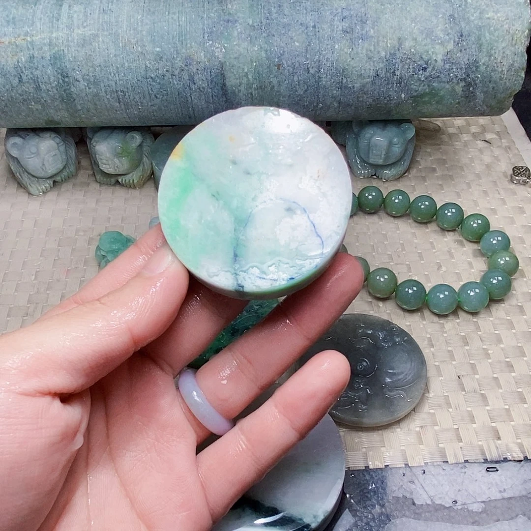 翡翠未镶嵌颈饰88