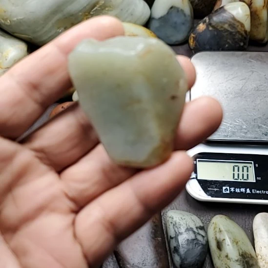 和田玉（糖玉）未镶嵌挂件