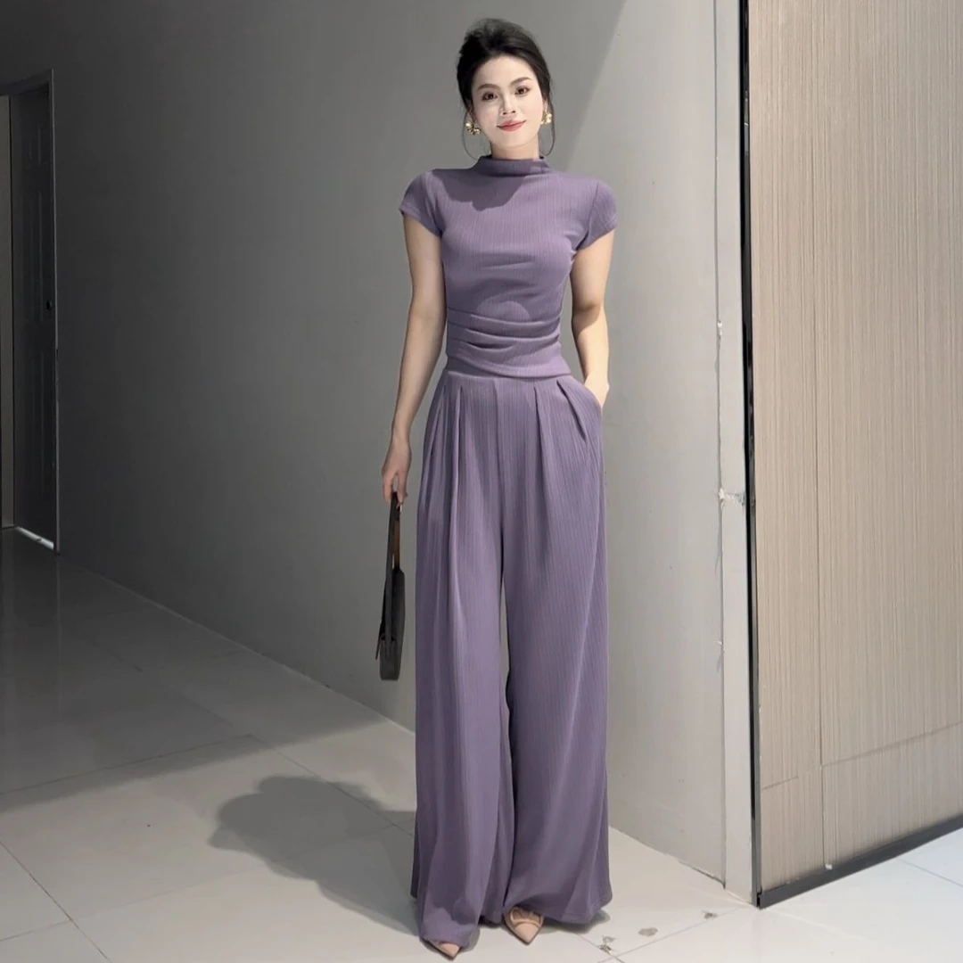 休闲风时尚套装经典百搭减龄t上衣直筒阔腿裤子两件套