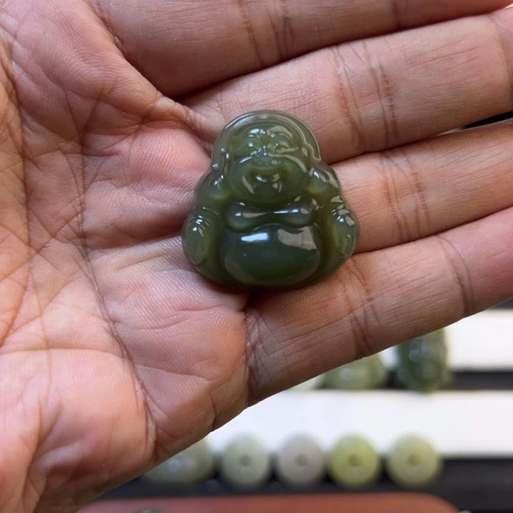 吊坠(赠链)未镶嵌和田玉666