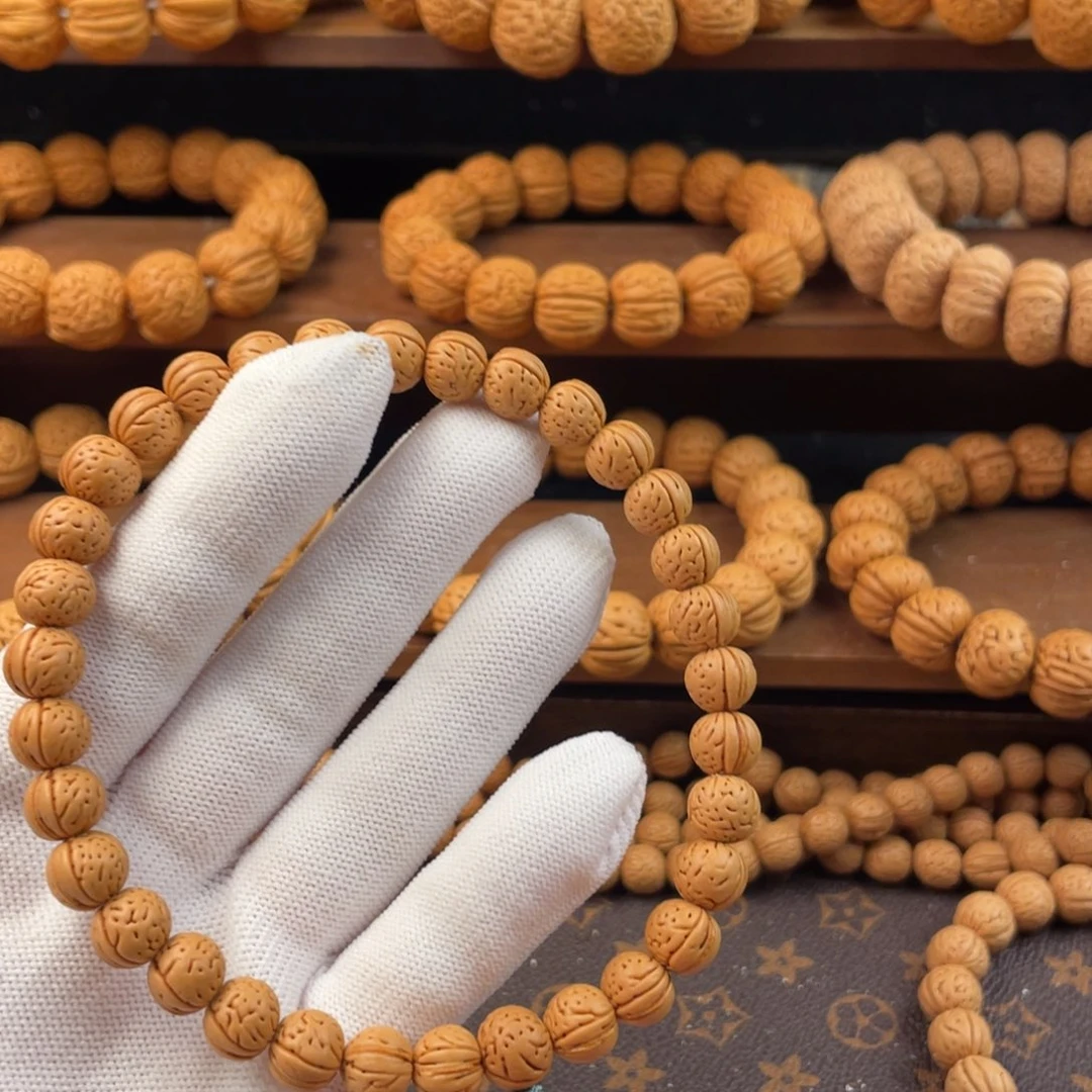 桃核吊坠野生莲花