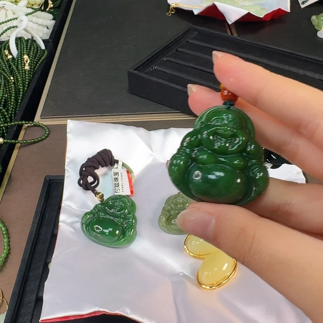 和田玉未镶嵌颈饰碧玉卡40佛公
