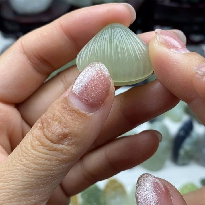 和田玉未镶嵌颈饰13