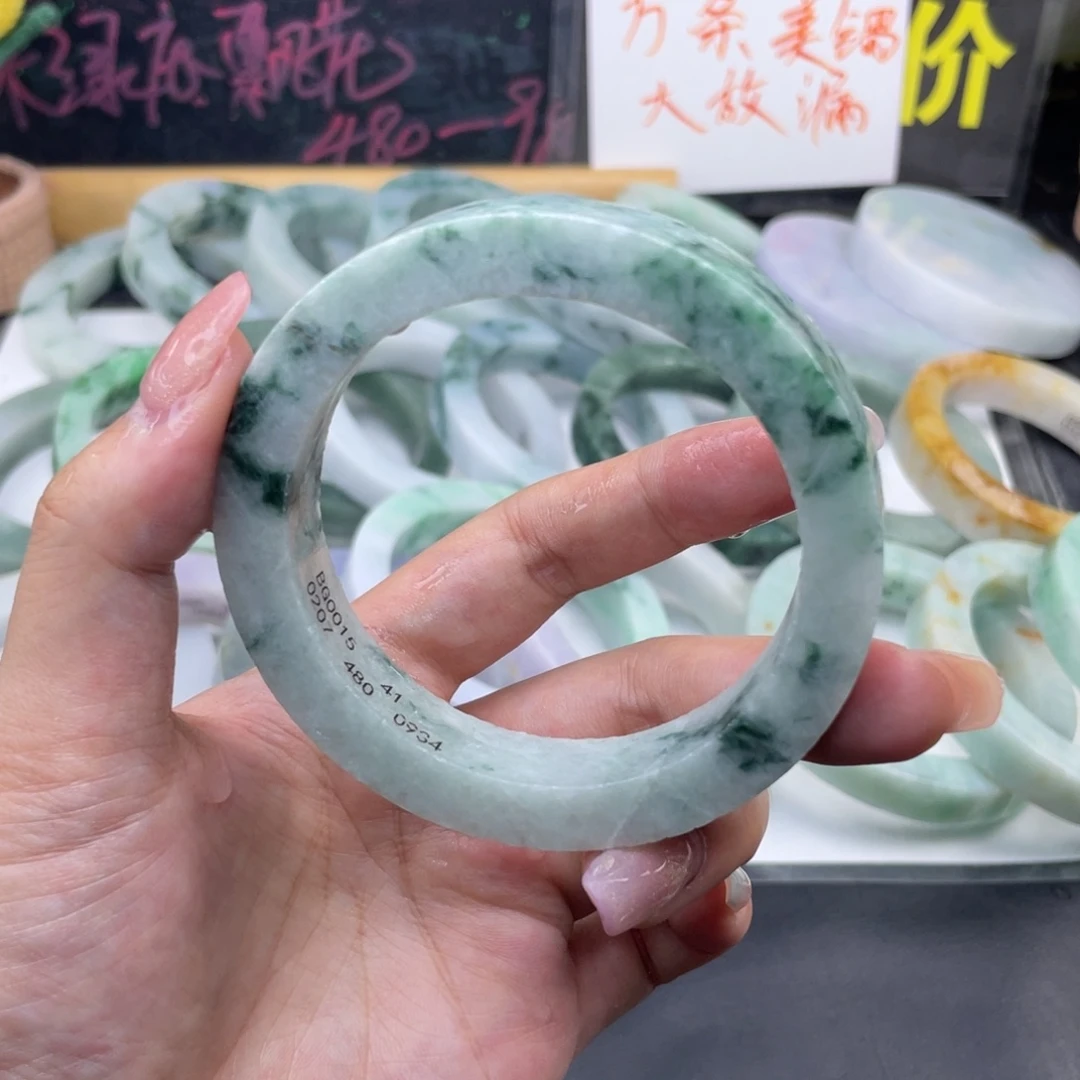 未镶嵌翡翠定制翡翠