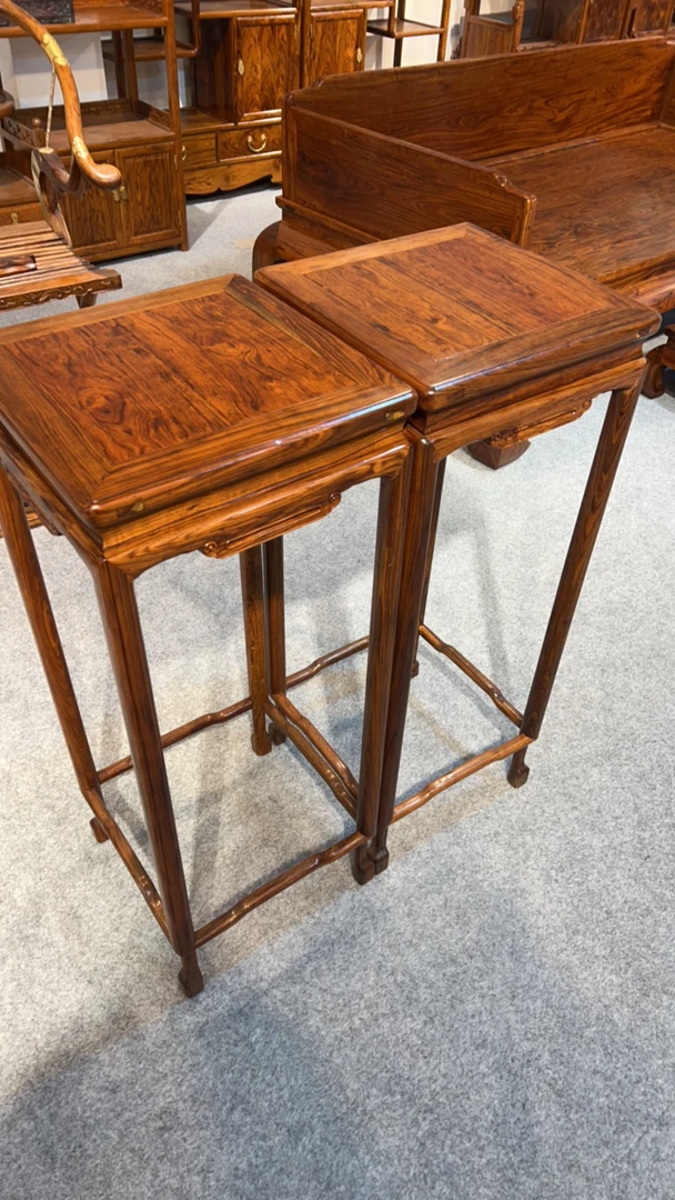 花架一对………………………………