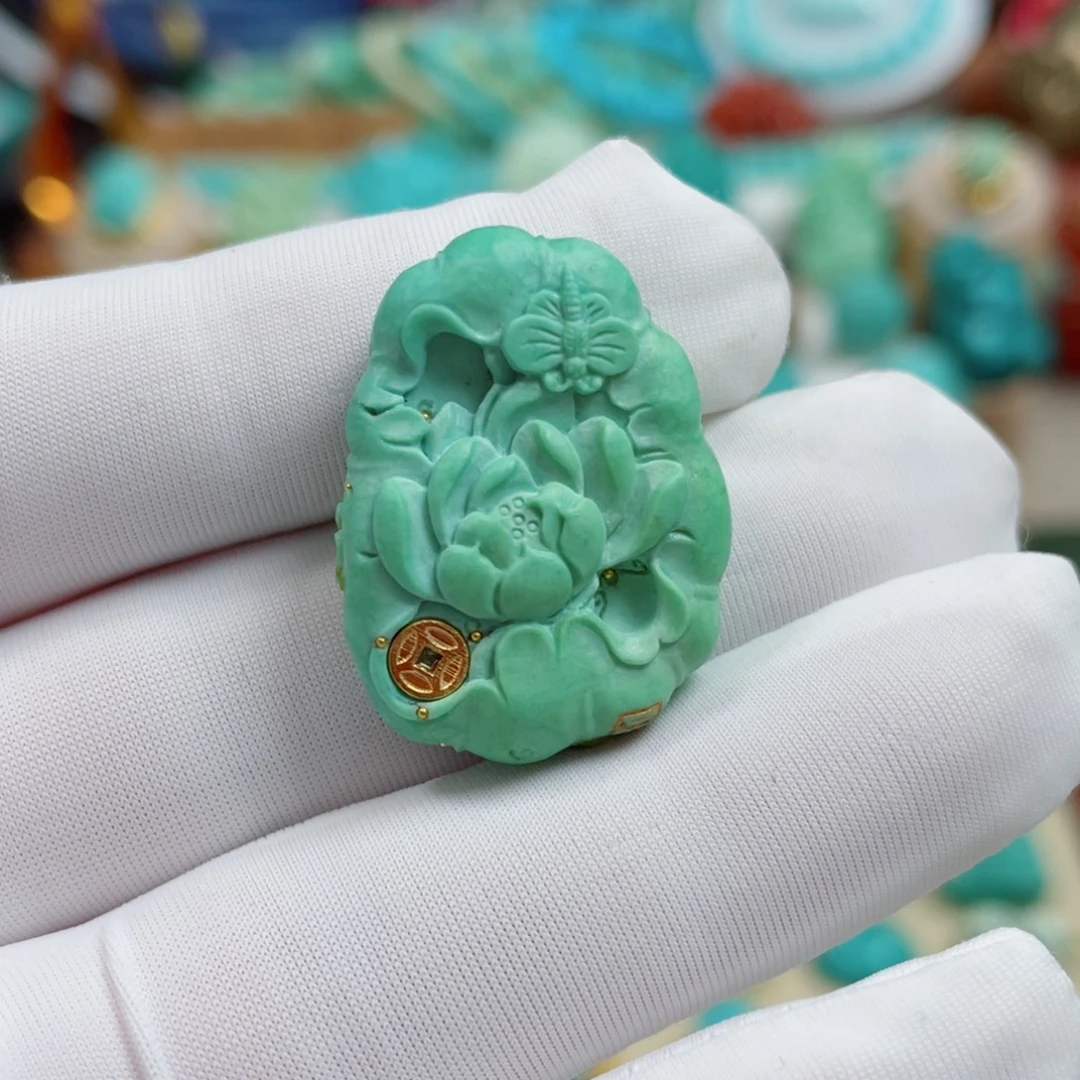 绿松石未镶嵌珠宝奇石