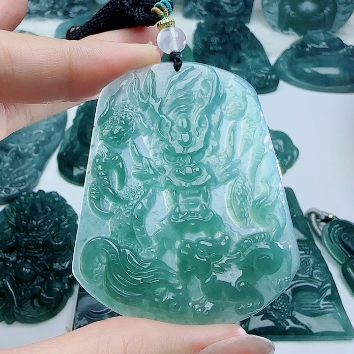 翡翠未镶嵌颈饰多样性发货天然的A货我翡翠