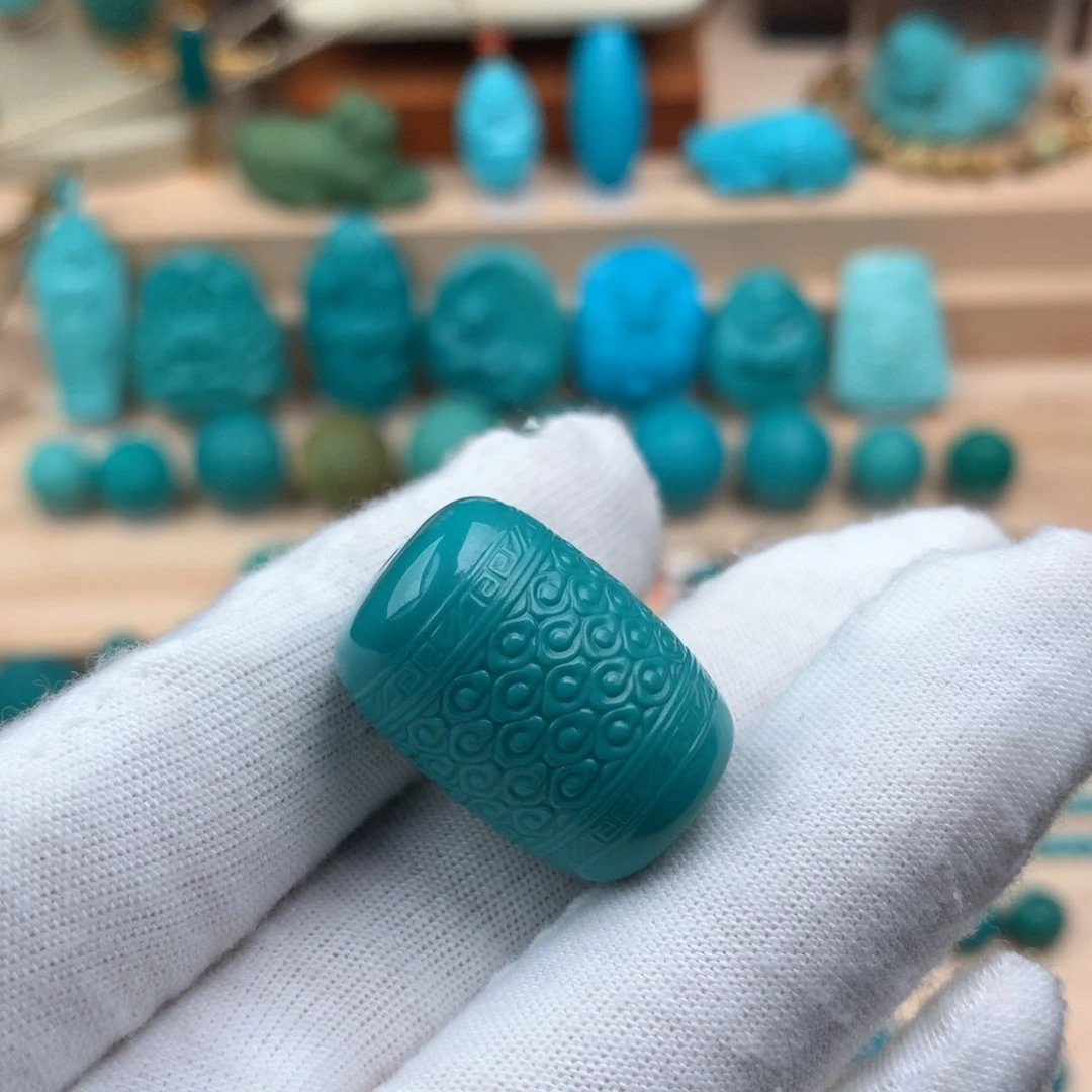 绿松石未镶嵌云纹桶珠卡16.5