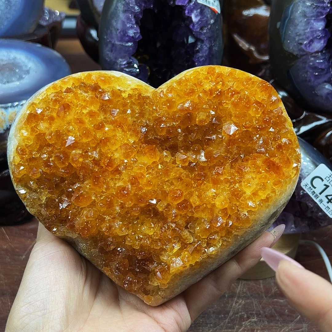 水晶大型摆件未镶嵌