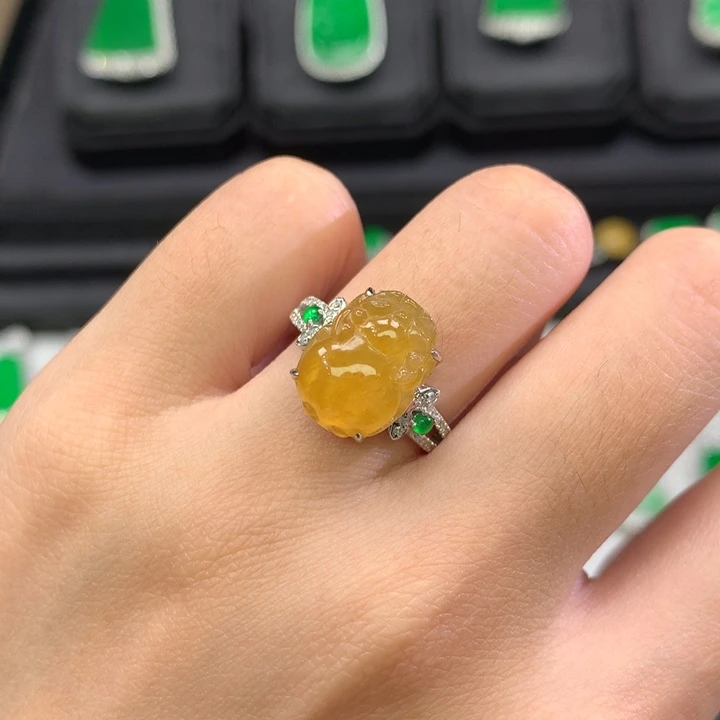 翡翠吊坠(不含链)18K金镶嵌