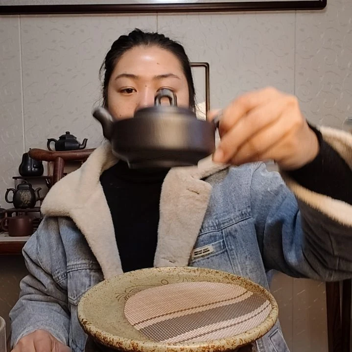 茶壶朱泥石黄汉君210毫升