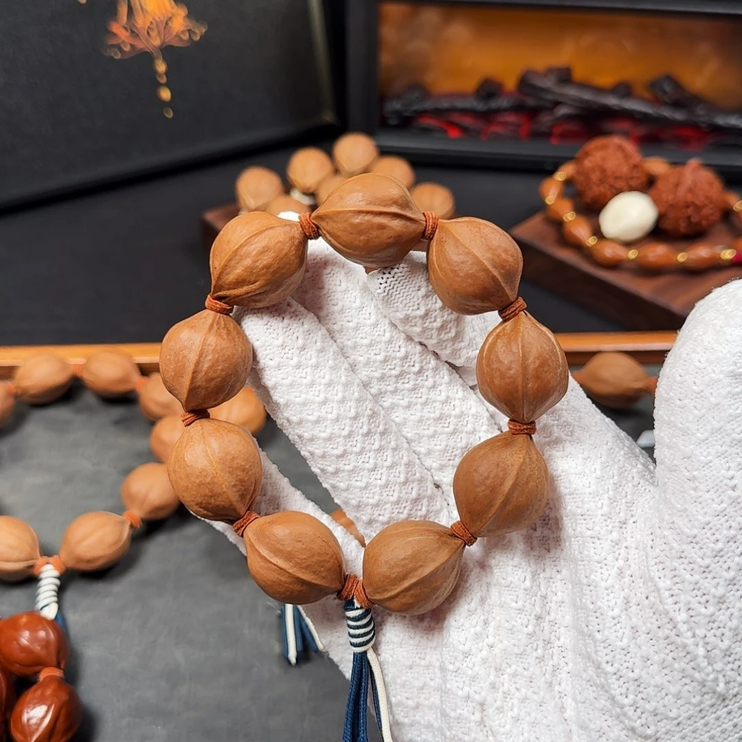 2.1*2.7大尺寸原生态梅林铁核手串