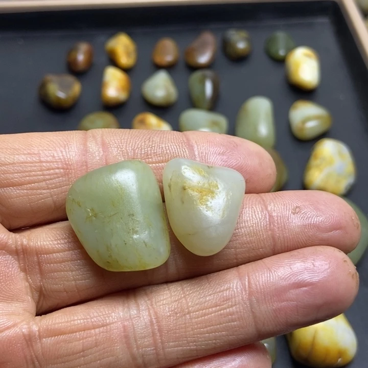 ^***^和田玉（糖玉）未镶嵌珠宝奇石