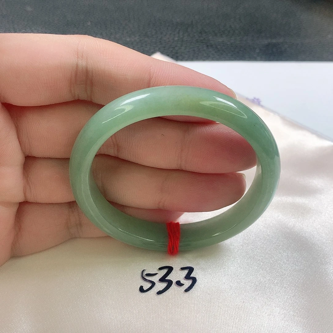 未镶嵌手镯（贵妃镯）翡翠302号