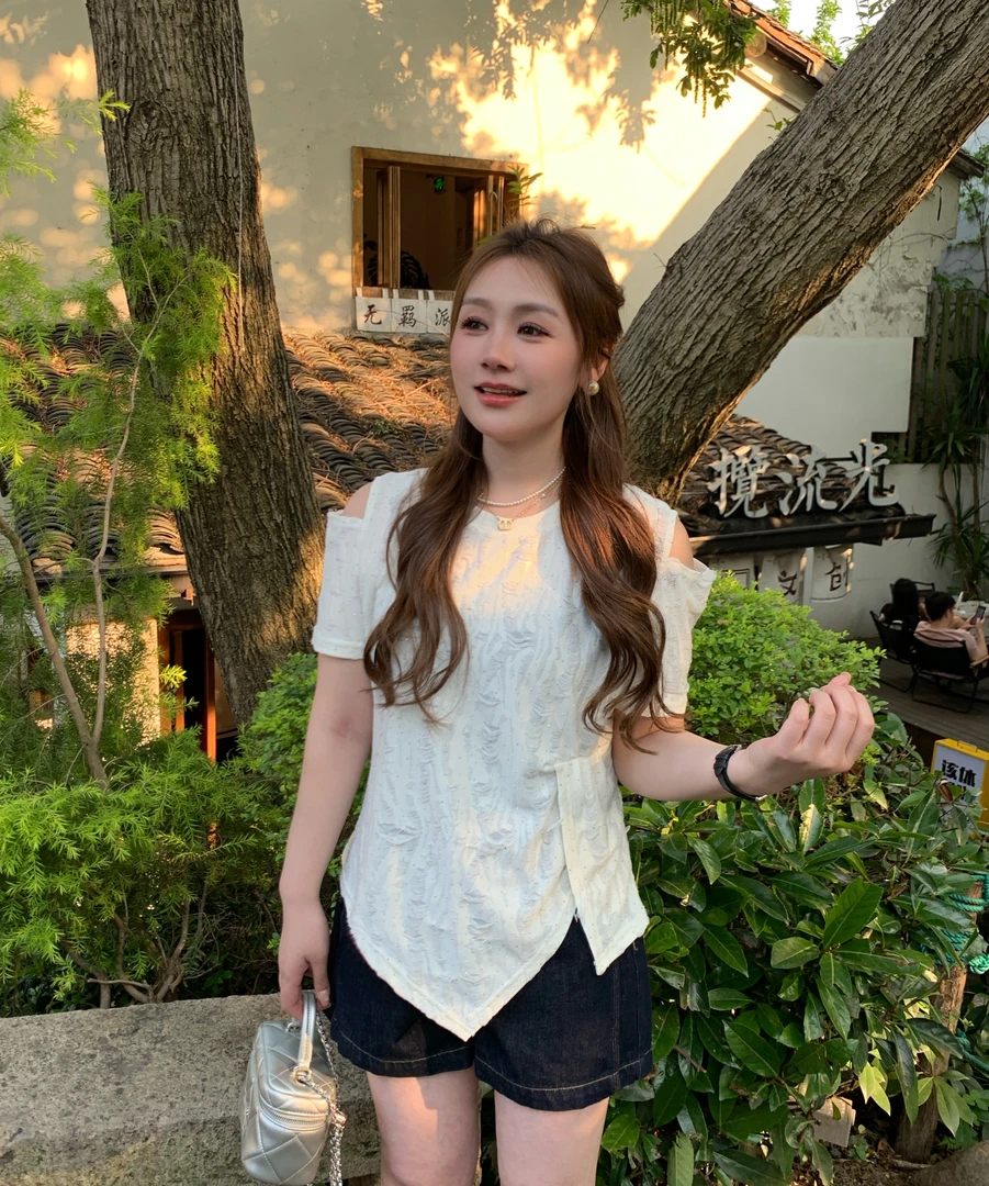 NANJIE/楠姐【绯云之约】2025新款露肩烫钻显瘦上衣XNS6431