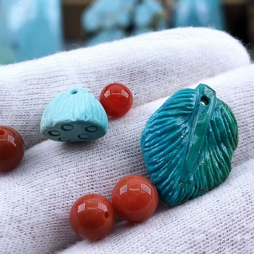 南红玛瑙未镶嵌珠宝奇石