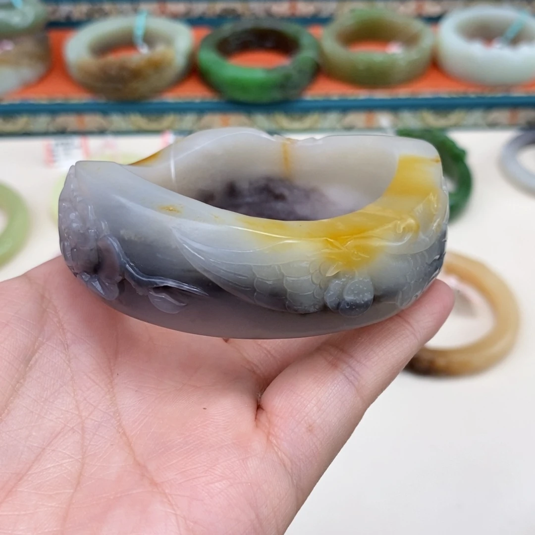 和田玉未镶嵌手镯57.5