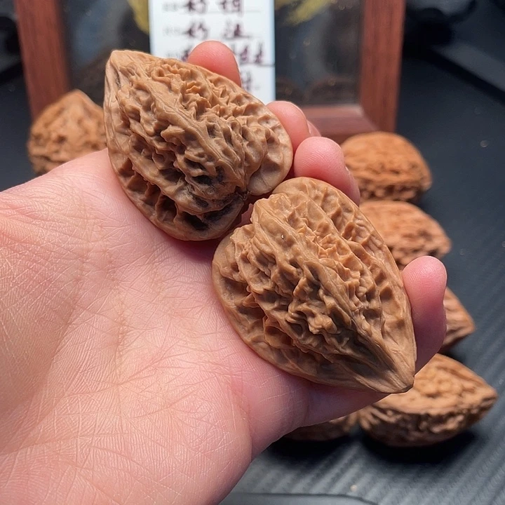 啜***、手串/手链核桃秦岭