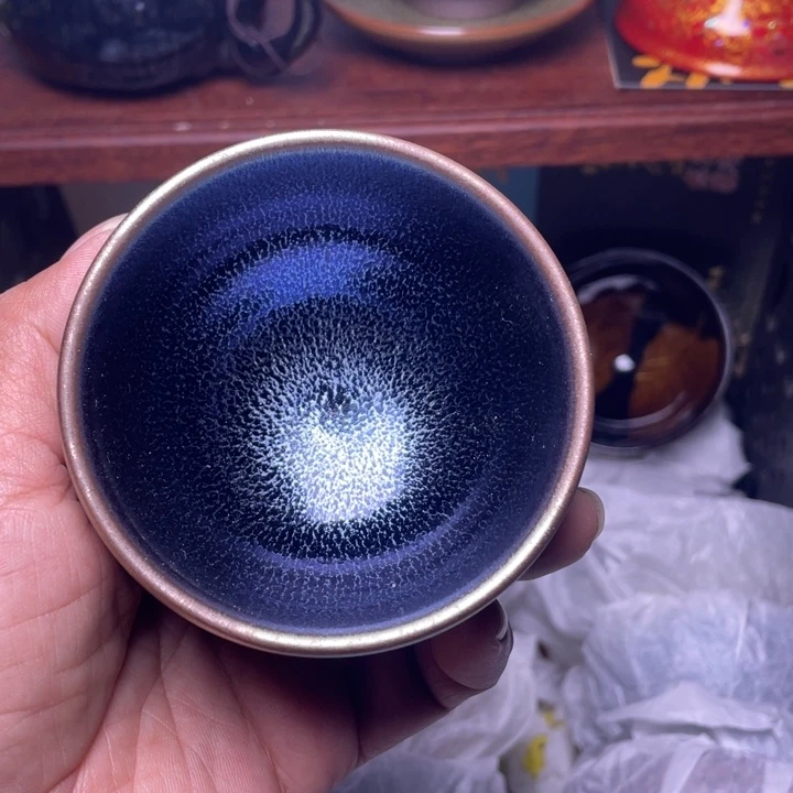 茶盏我在等车来呢吧现在