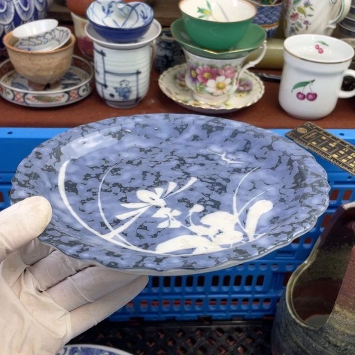 他家瓷器真美….开播了
