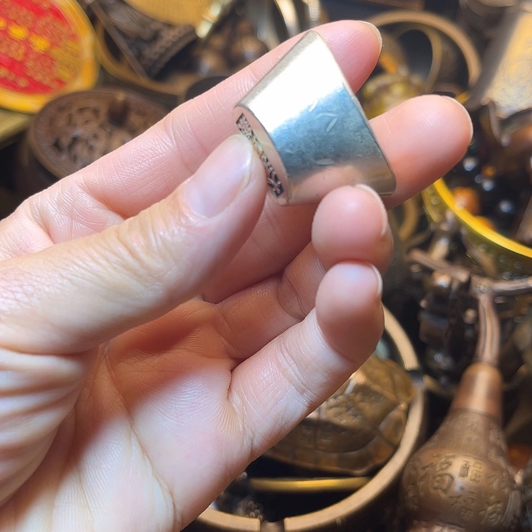 精美铜器工艺品等
