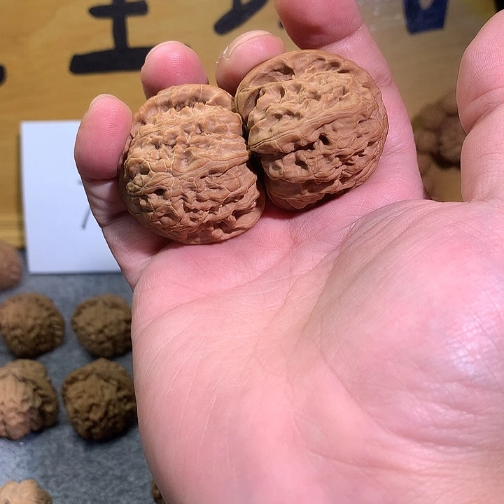 文玩核桃把件全品无修白茬四座楼