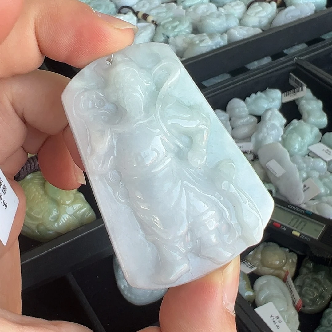 翡翠未镶嵌颈饰挂件