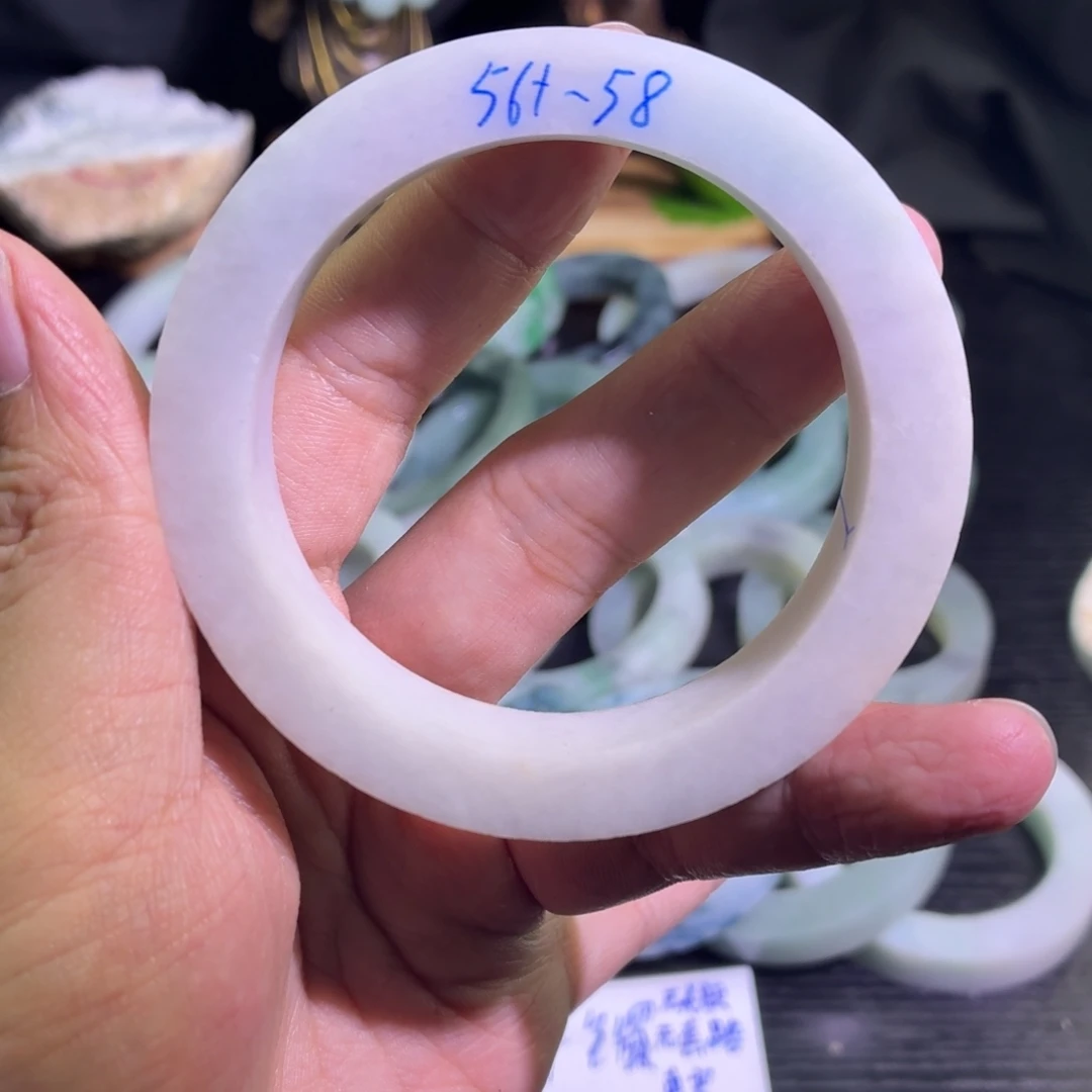 定制翡翠未镶嵌天然翡翠A货毛胚手镯定制