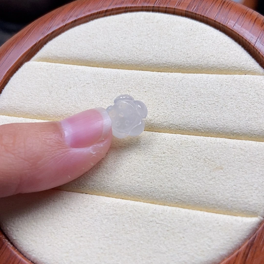 未镶嵌挂件翡翠可**朵闪