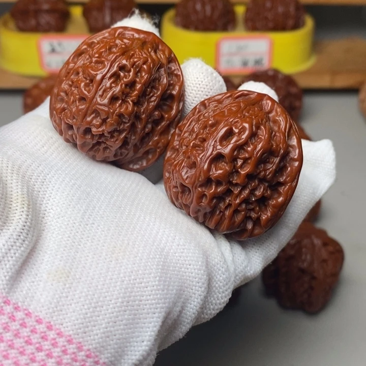 把件文玩核桃南疆石