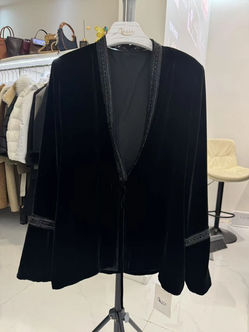 真丝绒重工串珠外套22025春款