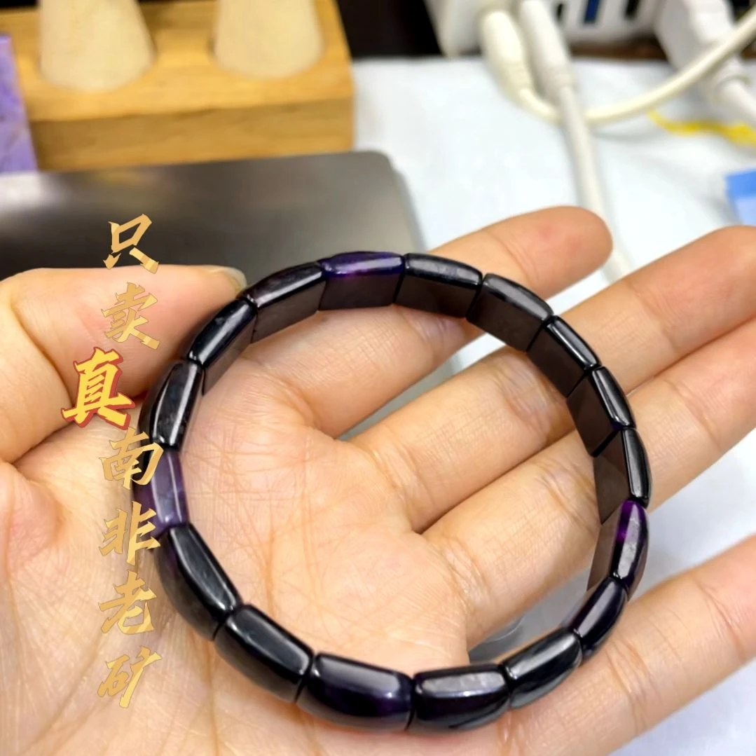 苏纪石（舒俱来）派派未镶嵌老****妇