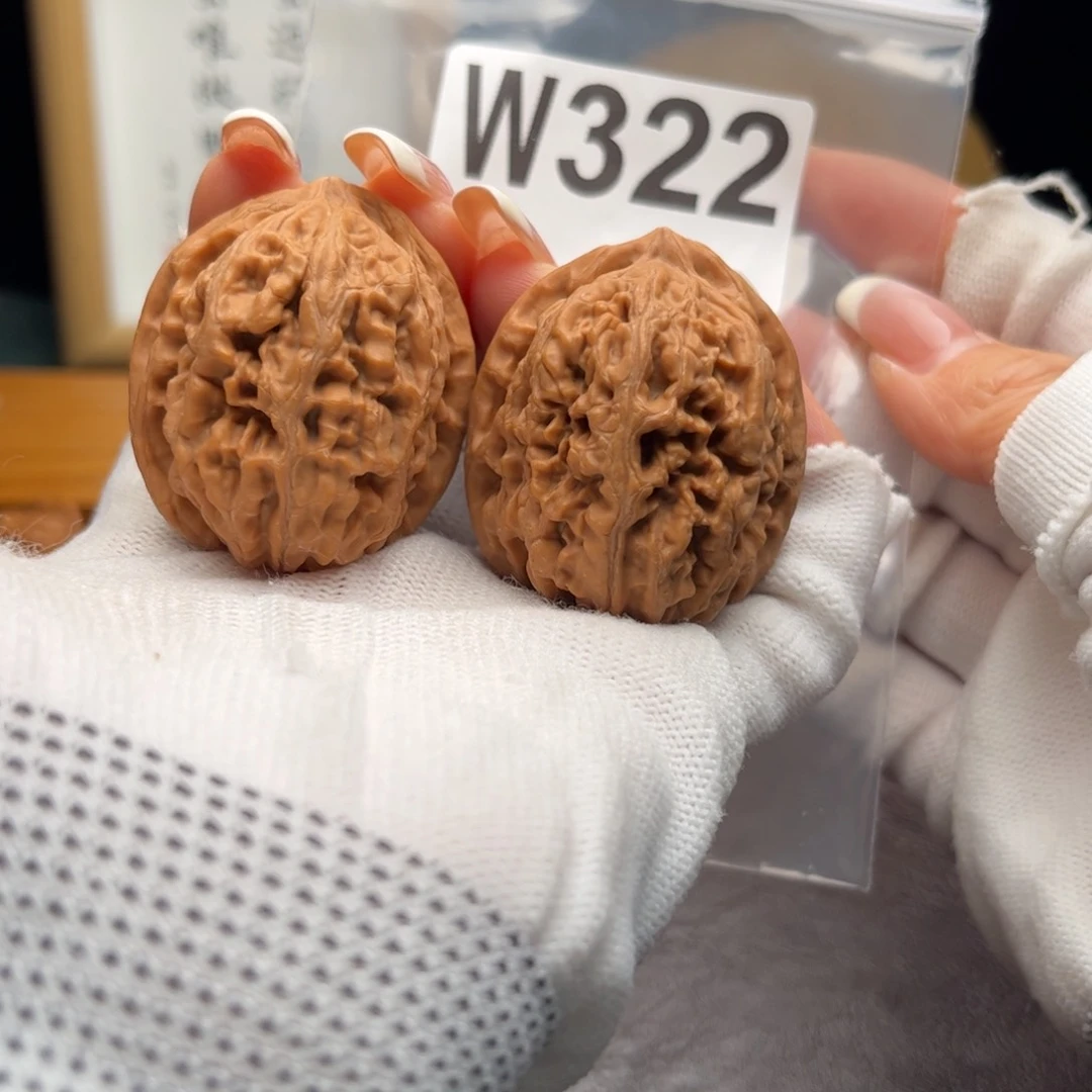 文玩核桃把件天**翼37凤凰台w 322