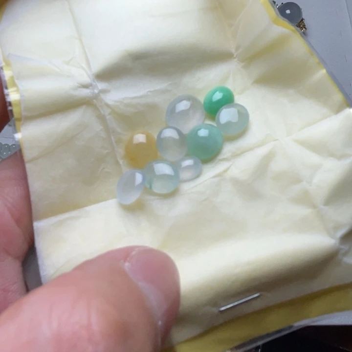 定制翡翠未镶嵌蛋面