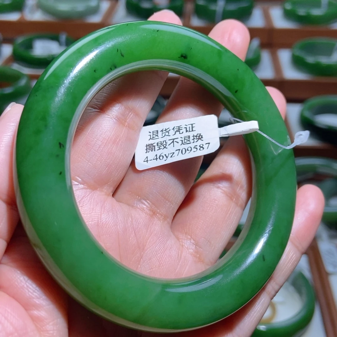 和田玉（碧玉）未镶嵌手镯辣阳绿5758