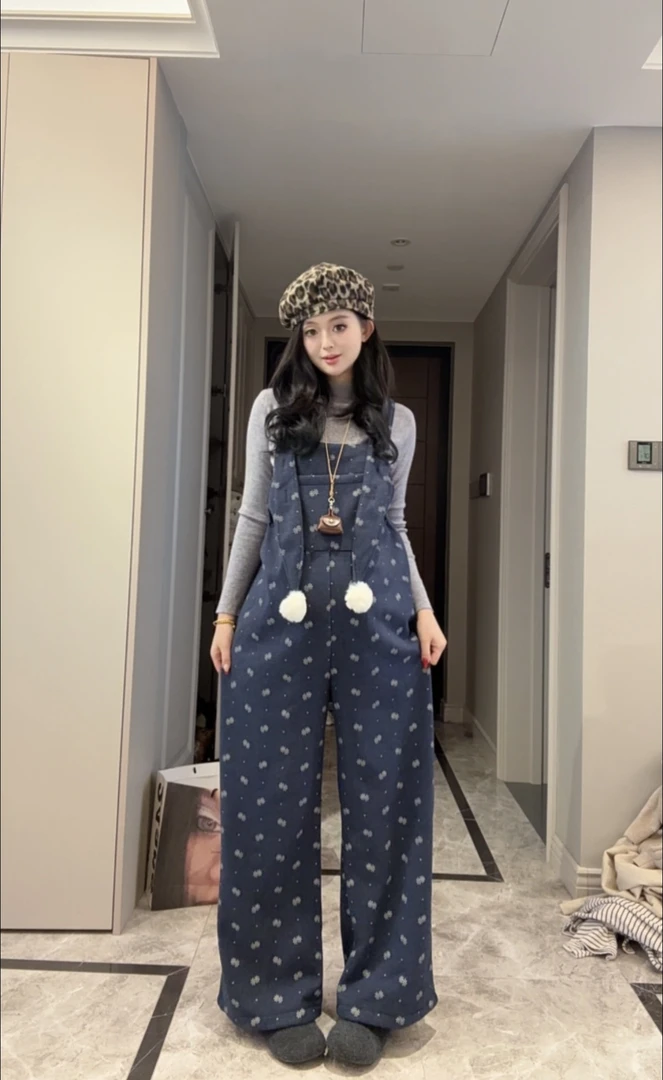 时尚孕妇秋冬韩版原创孕妇背带裤减龄宽松+打底衫显瘦两件套套装