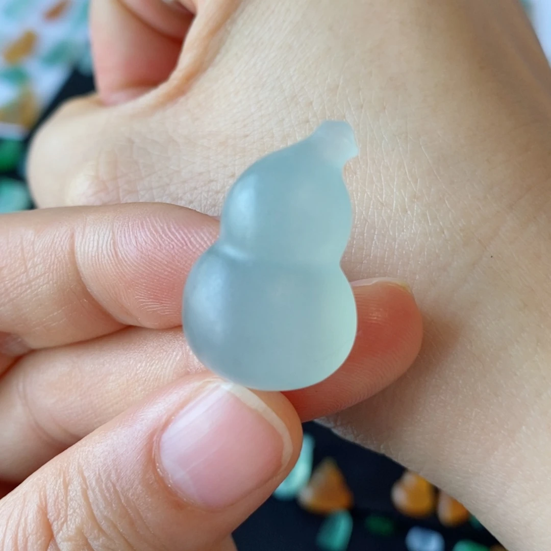 定制翡翠未镶嵌葫芦