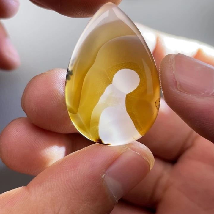 玛瑙/玉髓颈饰未镶嵌穿**空