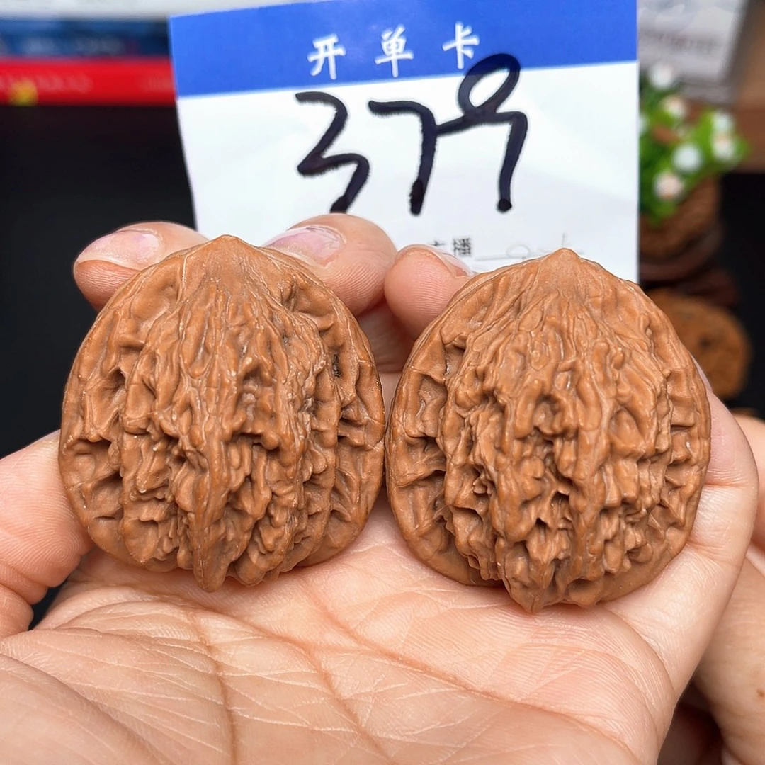 桃核吊坠虎头39尺。 无刀