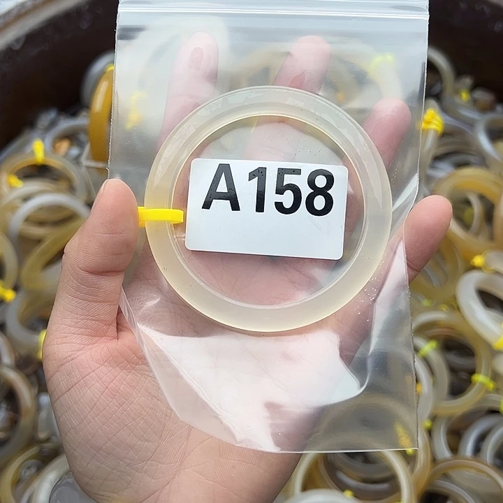 用***2玛瑙/玉髓未镶嵌手镯158