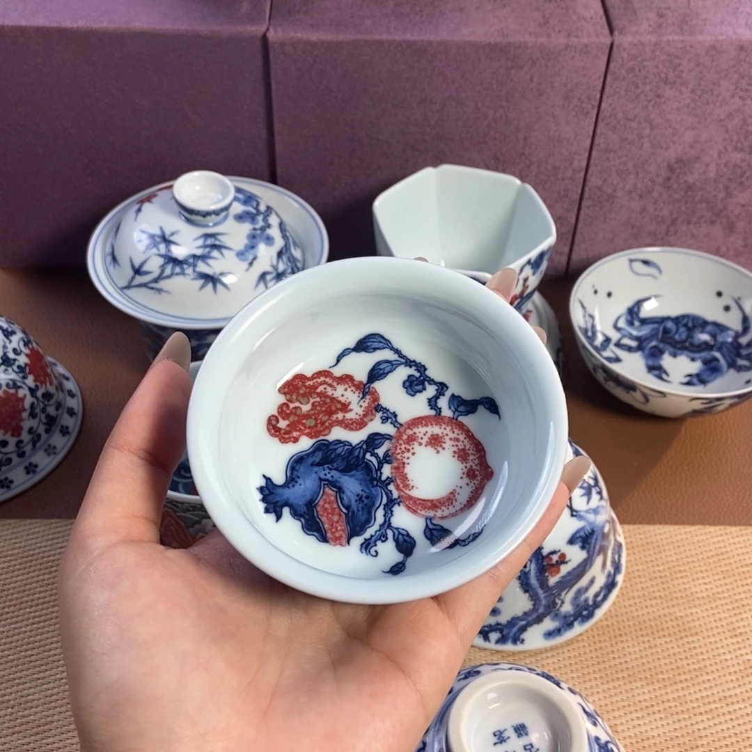 阳春白雪釉里红宝石蓝三多炉式杯