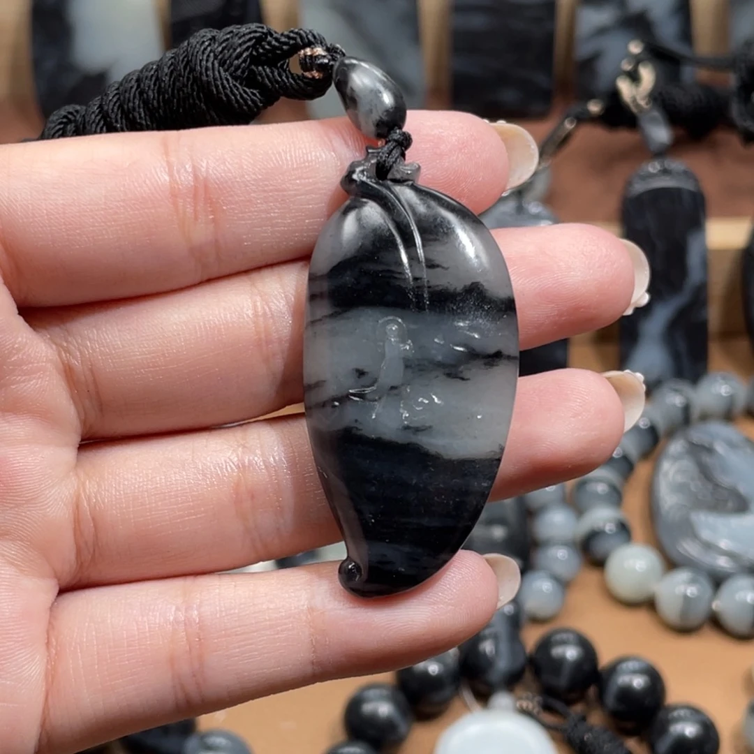 和田玉（子料）未镶嵌挂件