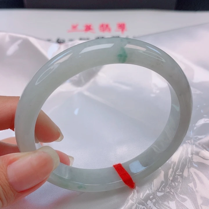 翡翠手镯未镶嵌57+圈