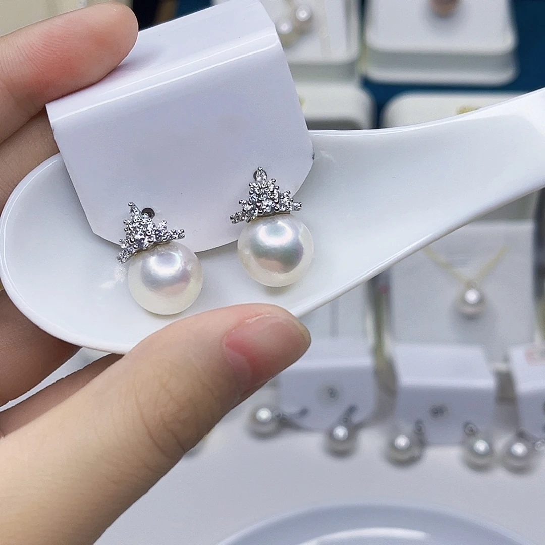 淡水珍珠吊坠(赠链)合金