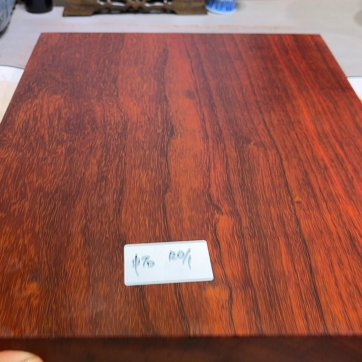 非洲紫檀（红花梨）中*