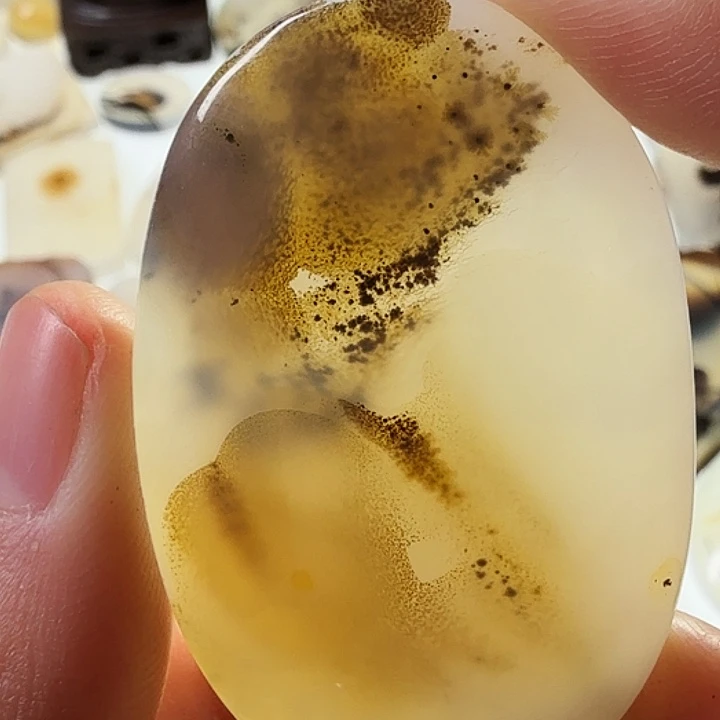 玛瑙/玉髓未镶嵌珠宝半成品