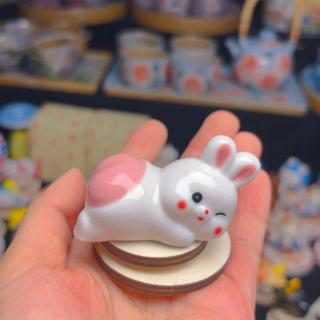 有机玻璃景德镇陶瓷转转兔子