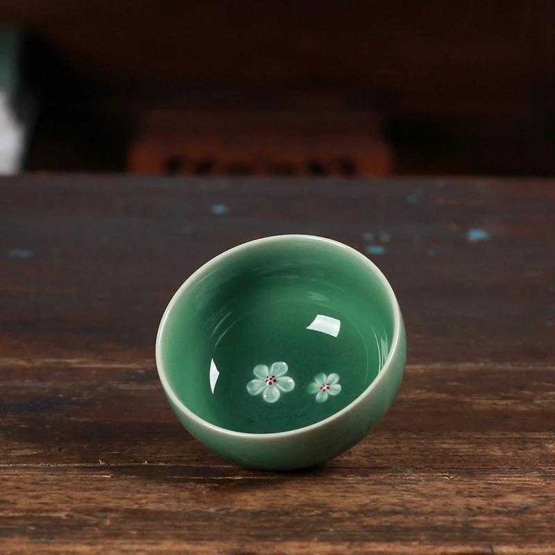 龙泉吴婷青瓷梅花茶碗杯陶瓷主人杯功夫茶具品茗杯个人专用茶盏
