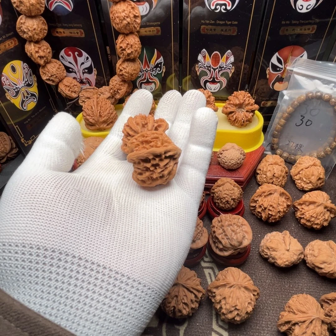 小***球核桃龙门间1111111